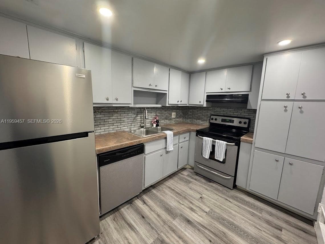 COASTAL TOWERS CONDO · #706 in Sunny Isles Beach - Photo 6