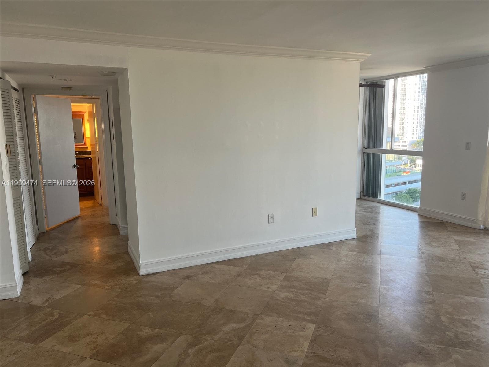 WEST BAY PLAZA CONDO · #1005 in Miami Beach - Photo 7