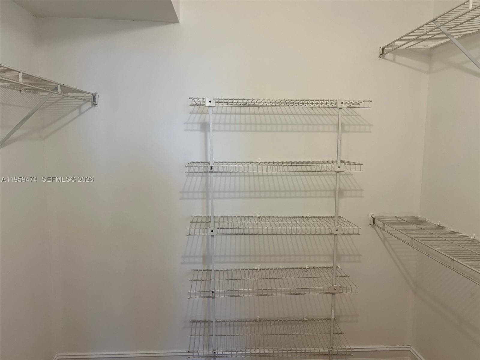 WEST BAY PLAZA CONDO · #1005 in Miami Beach - Photo 10