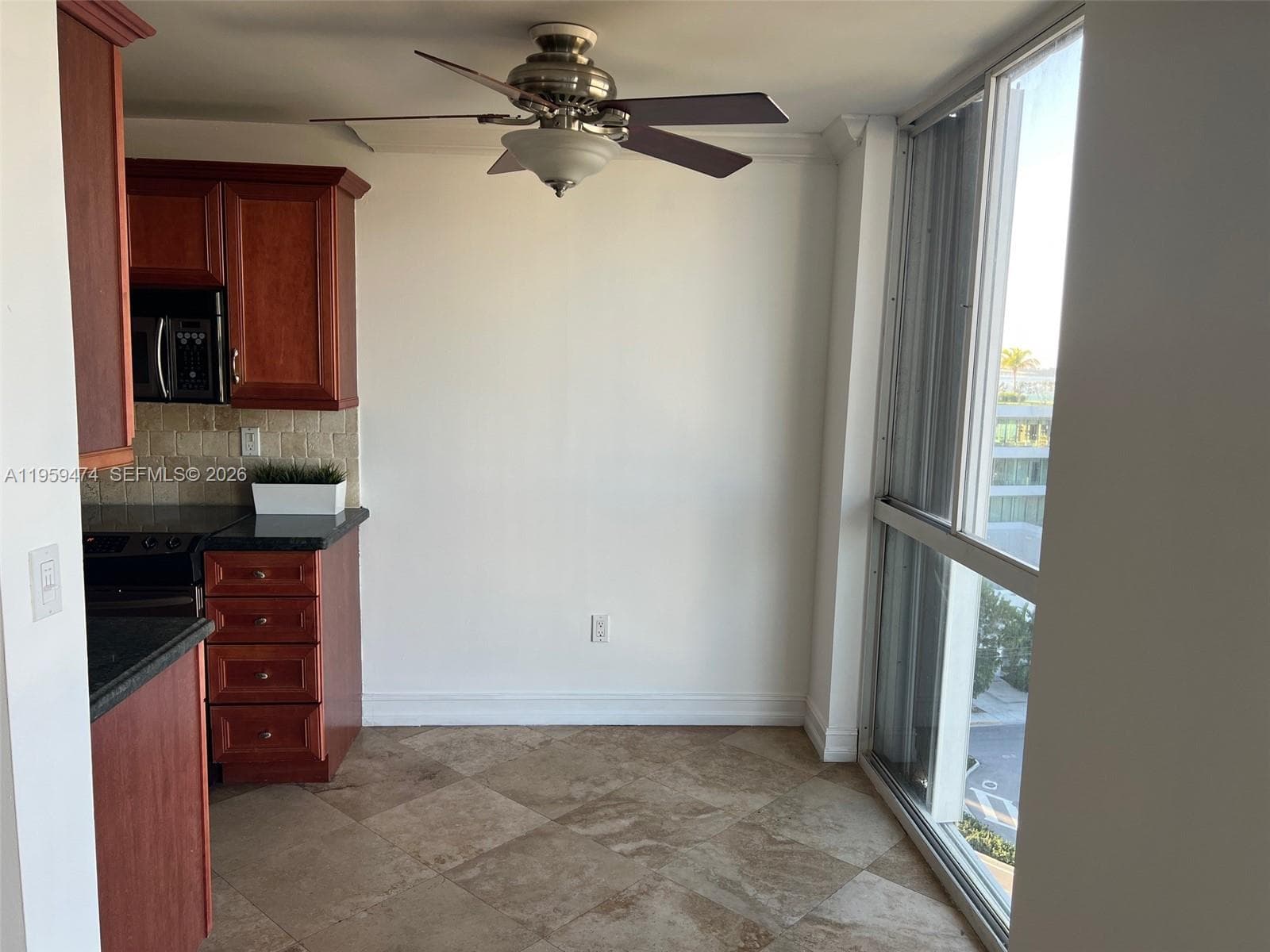 WEST BAY PLAZA CONDO · #1005 in Miami Beach - Photo 15