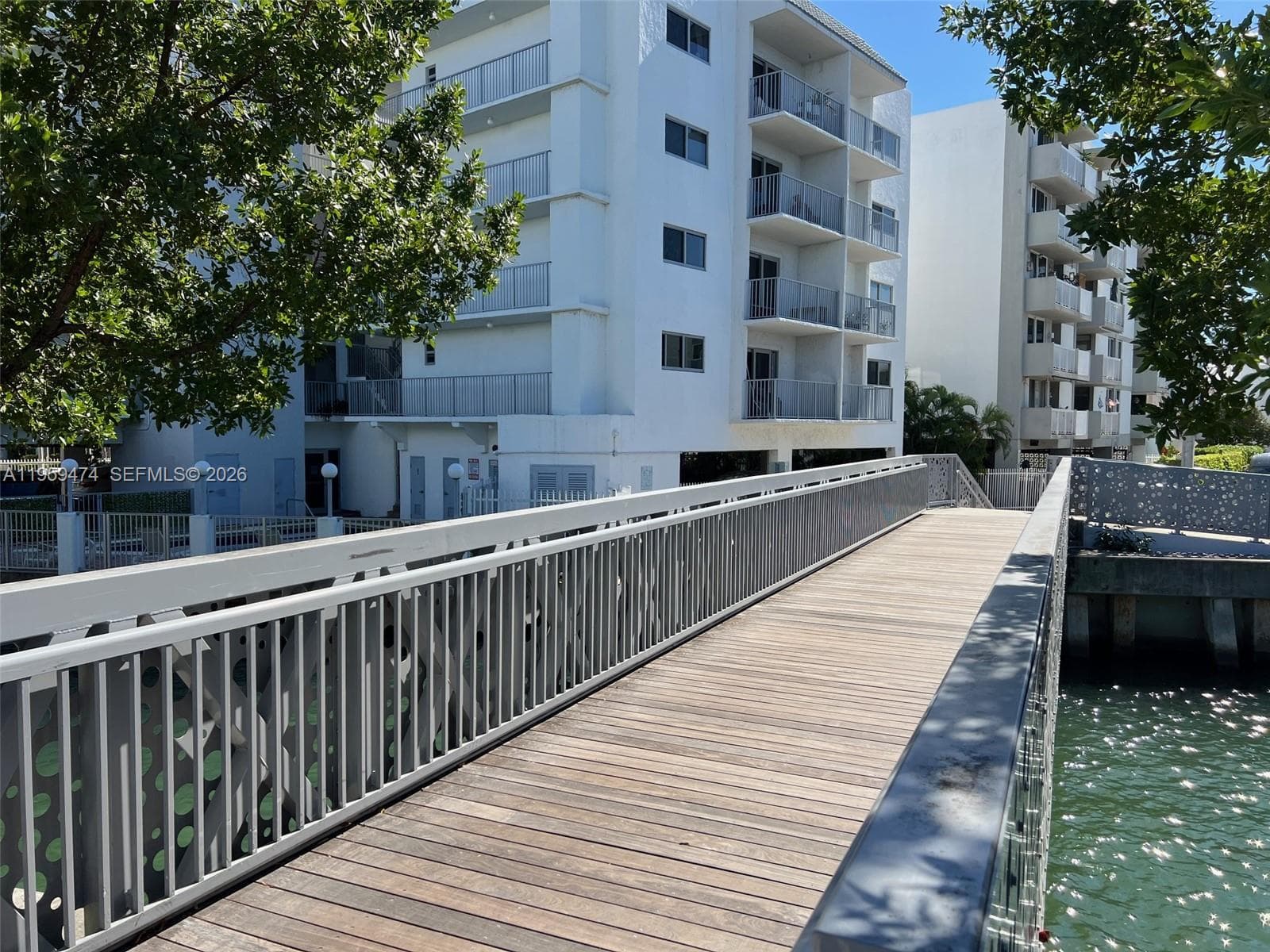 WEST BAY PLAZA CONDO · #1005 in Miami Beach - Photo 19
