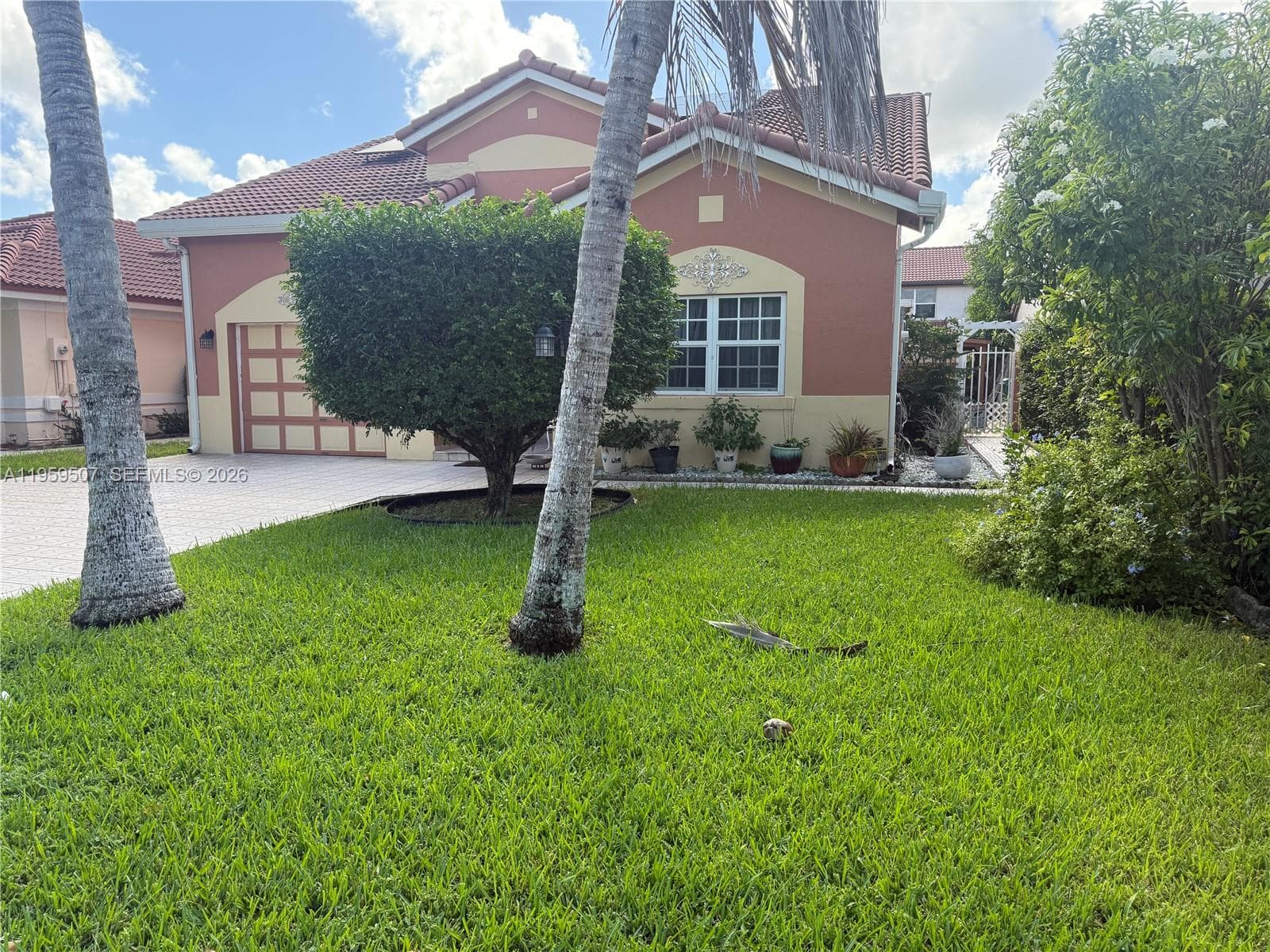5320 NW 190th St photo 2
