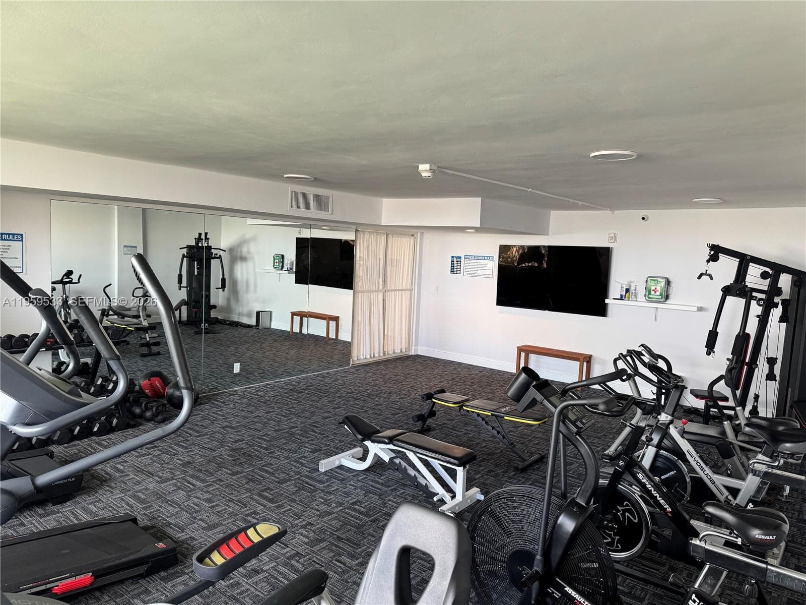 CARLTON BAY CONDO · #3A in North Miami Beach - Photo 2