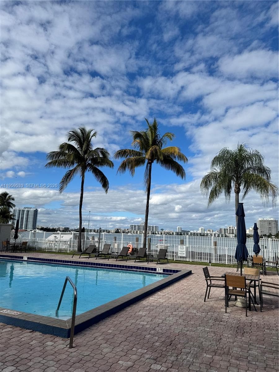 CARLTON BAY CONDO · #3A in North Miami Beach - Photo 4
