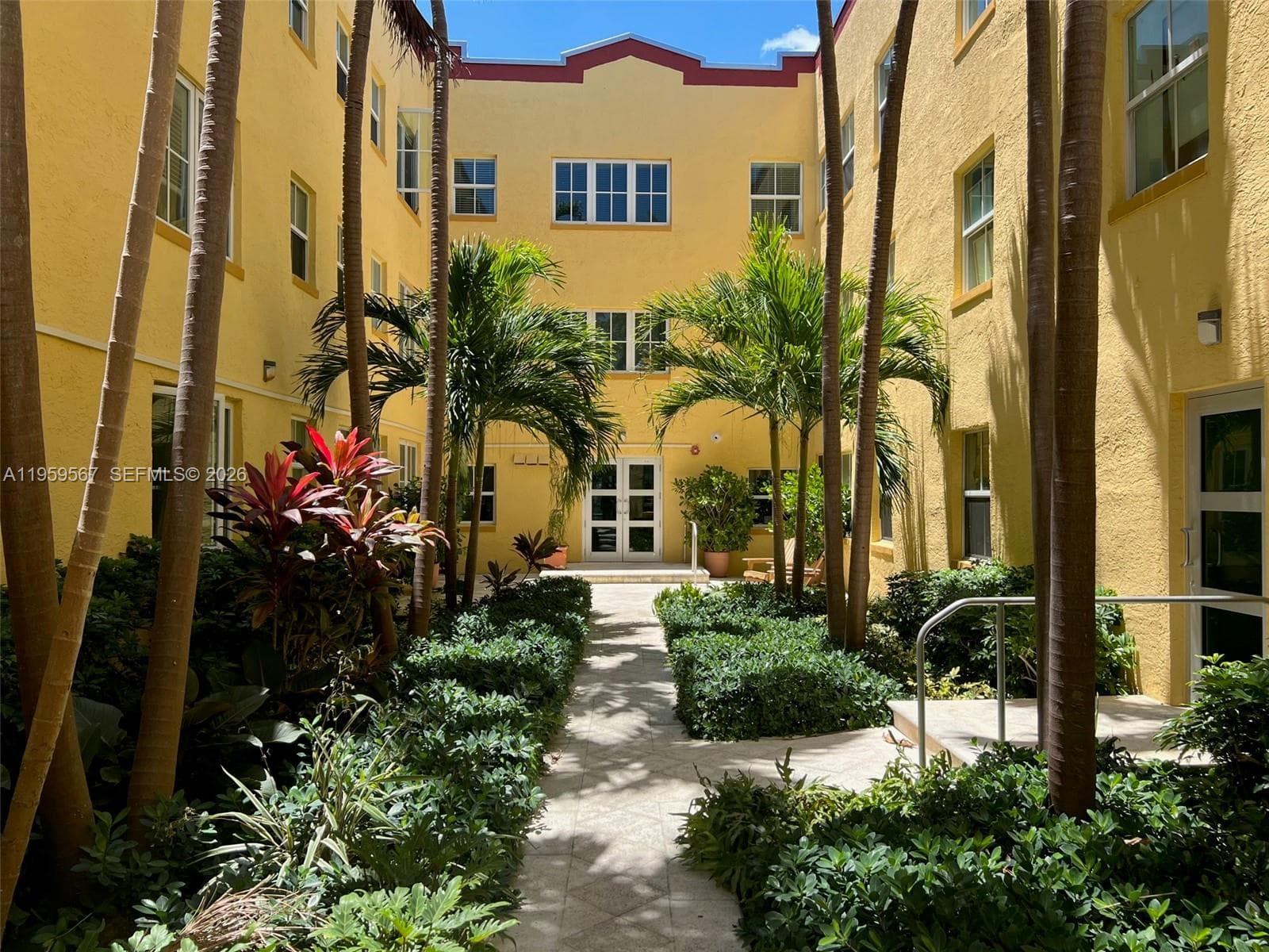 THE HABANA CONDO · #112 in Miami Beach - Photo 17