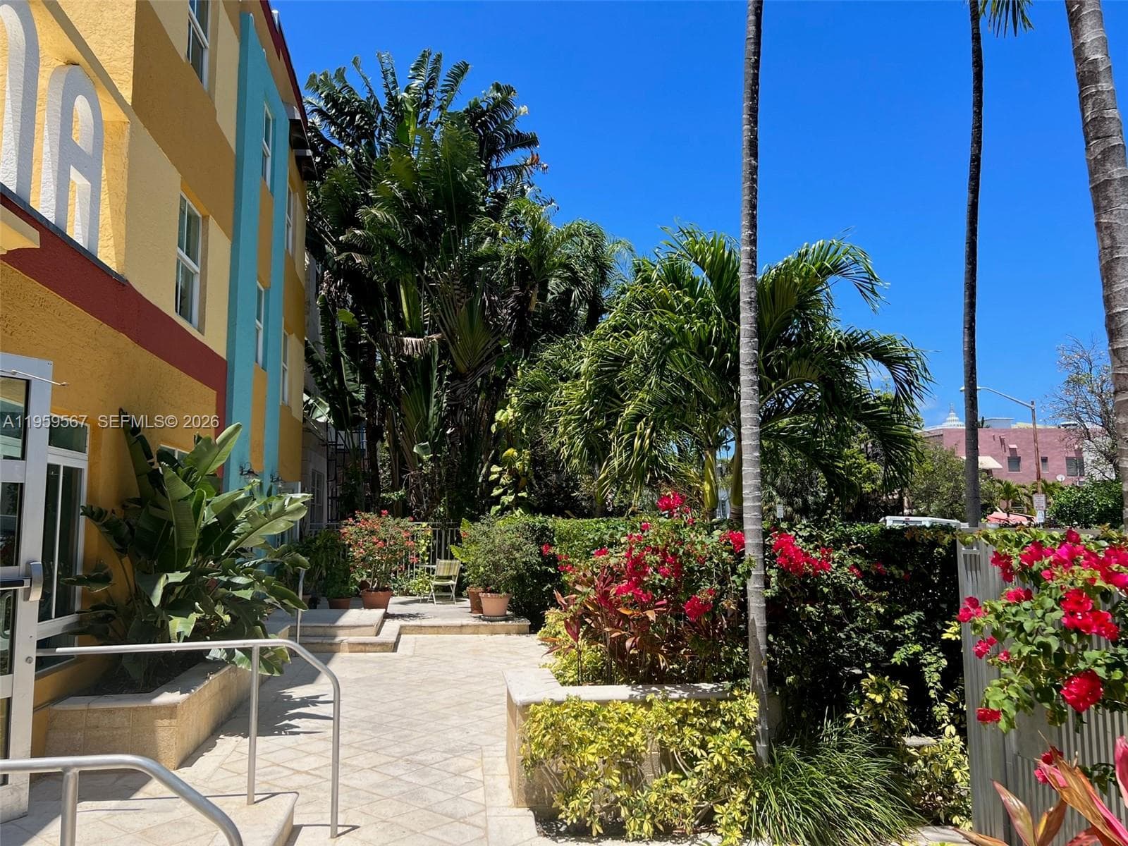 THE HABANA CONDO · #112 in Miami Beach - Photo 4