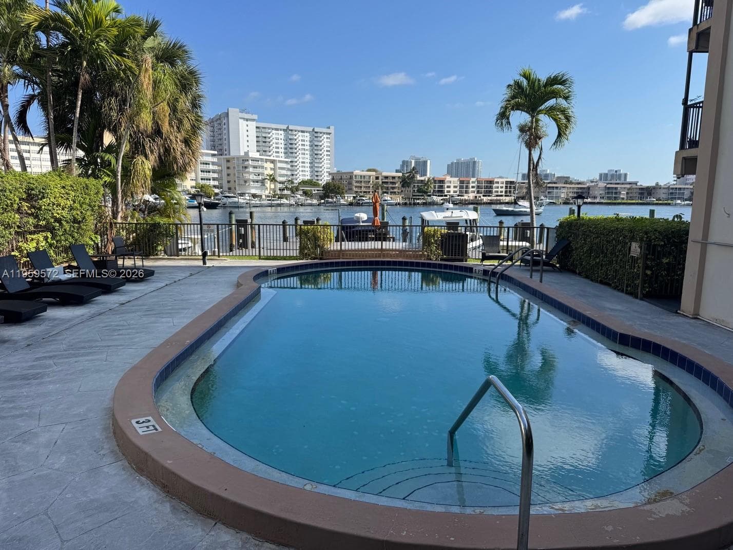 BAY PLACE CONDO · #204 in Hallandale Beach - Photo 11