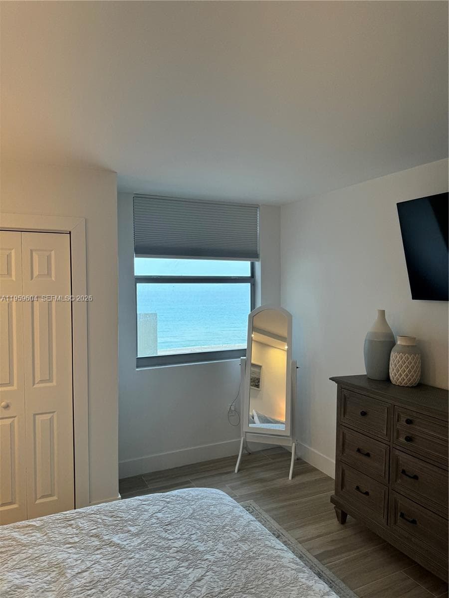 MANATEE CONDO · #810 in Surfside - Photo 4