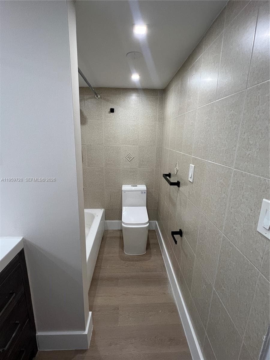 PLAZA OF AMERICAS CONDO P · #124 in Sunny Isles Beach - Photo 13