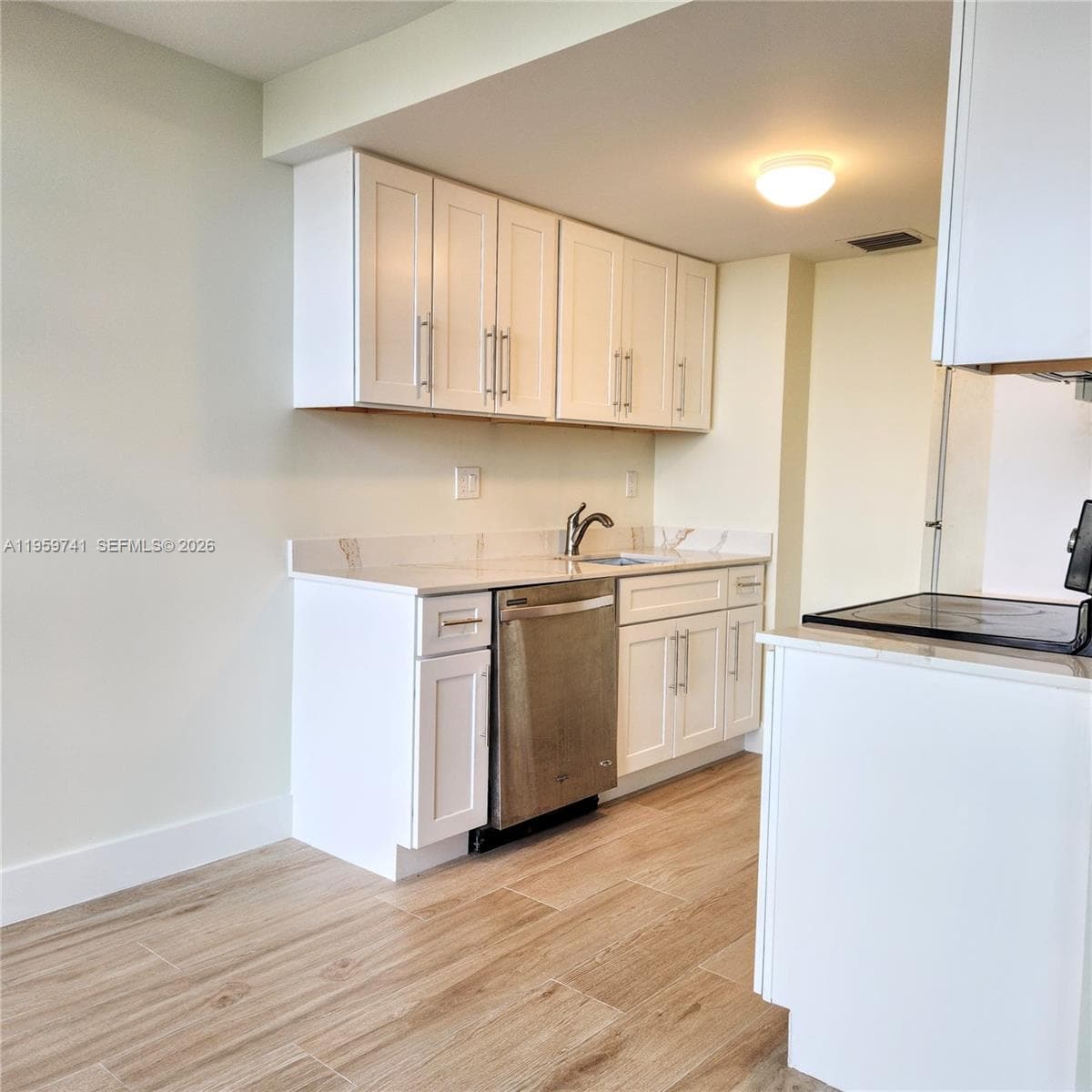 TOWER AT BISCAYNE COVE CO · #2505 in Aventura - Photo 10