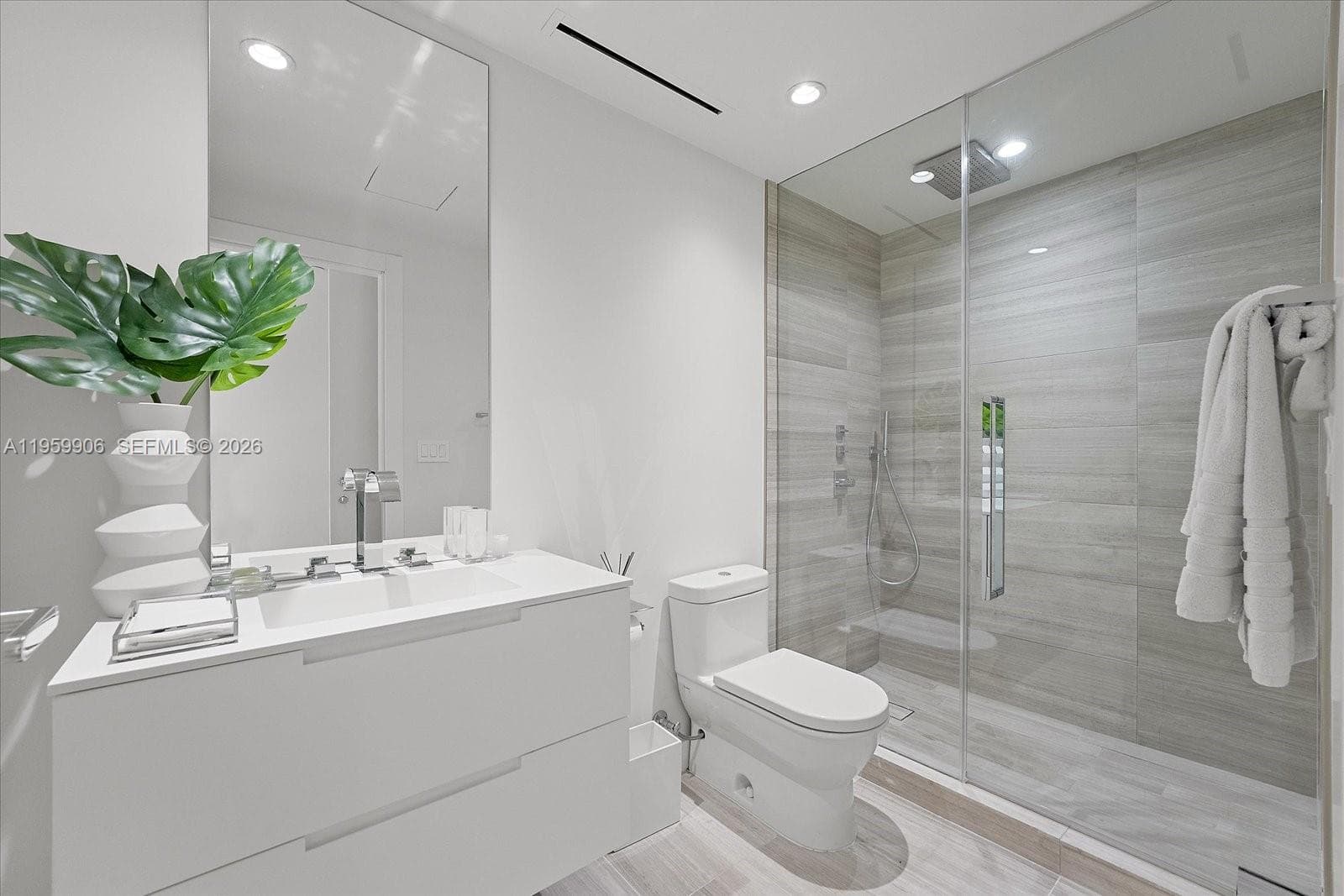 Ritz-Carlton Residences Miami Beach · #217 in Miami Beach - Photo 42