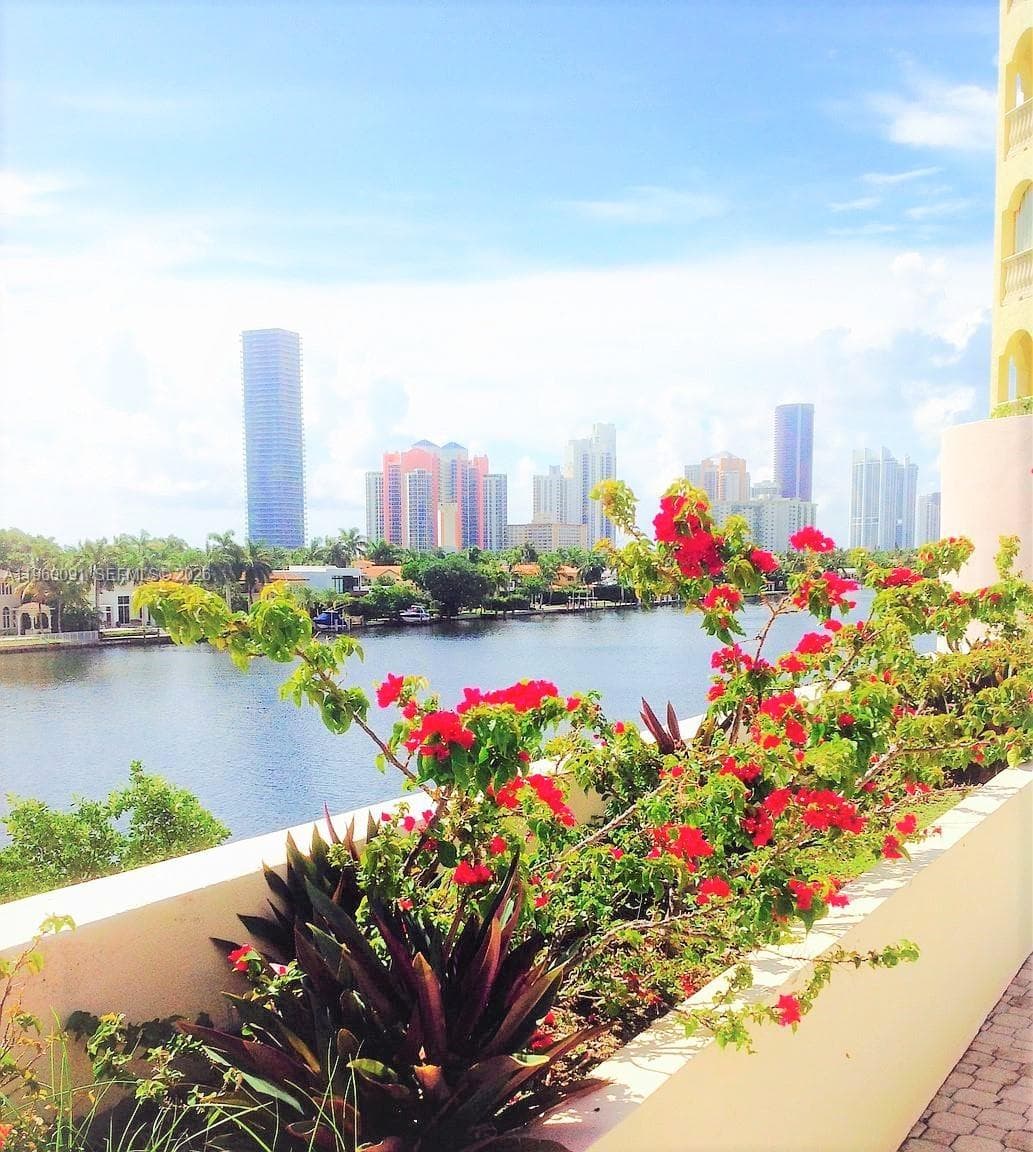 The Landmark · #2505 in Aventura - Photo 39