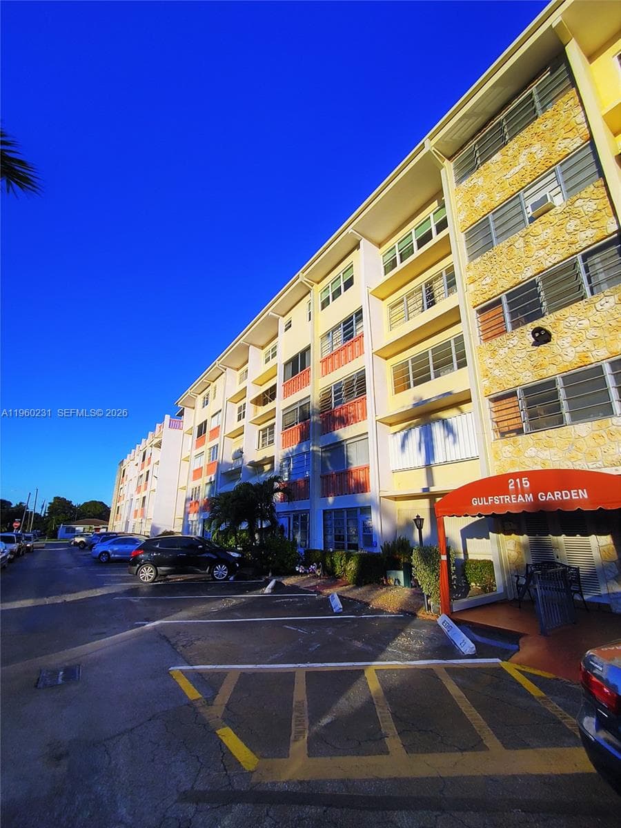 FIRST GULFSTREAM GARDEN · #307C in Hallandale Beach - Photo 17