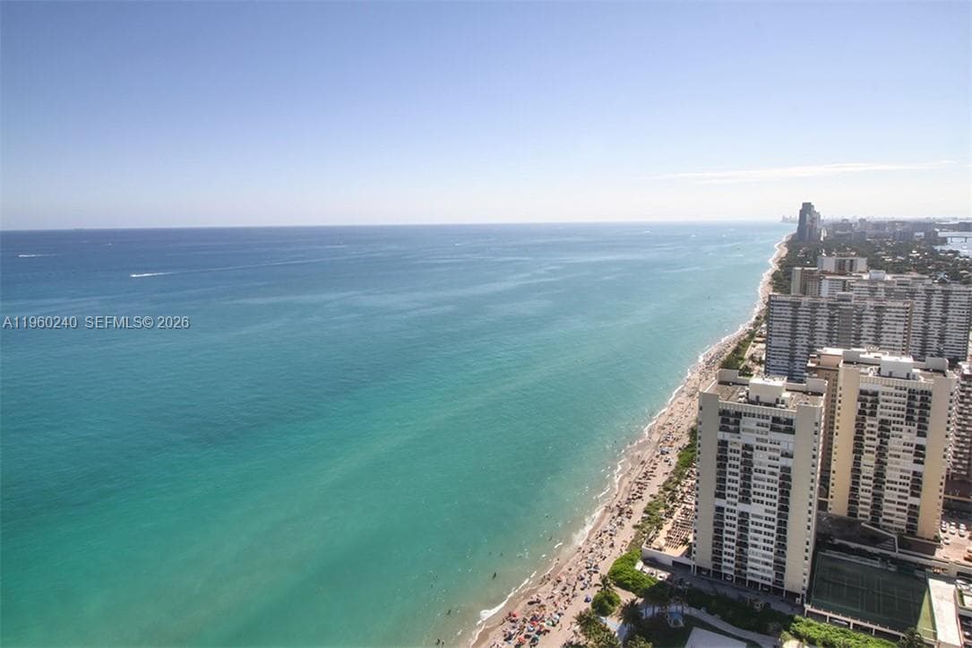 Beach Club Two · #4404 in Hallandale Beach - Photo 2