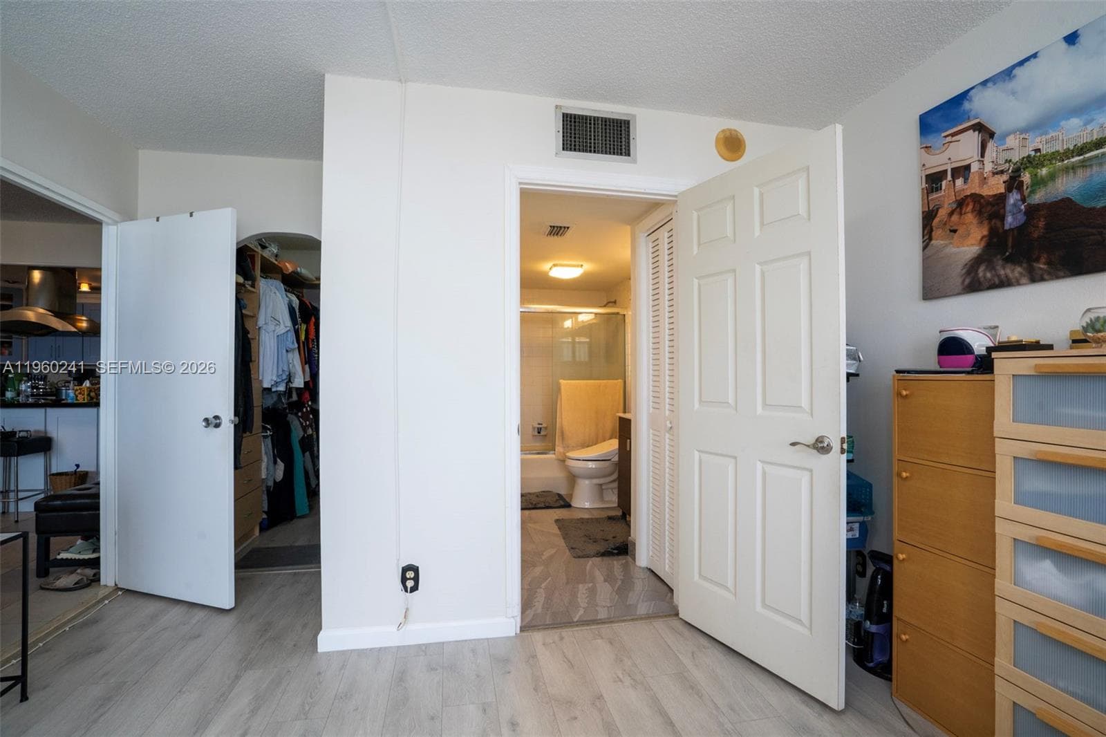 THE OLYMPUS CONDO · #1007 in Hallandale Beach - Photo 9