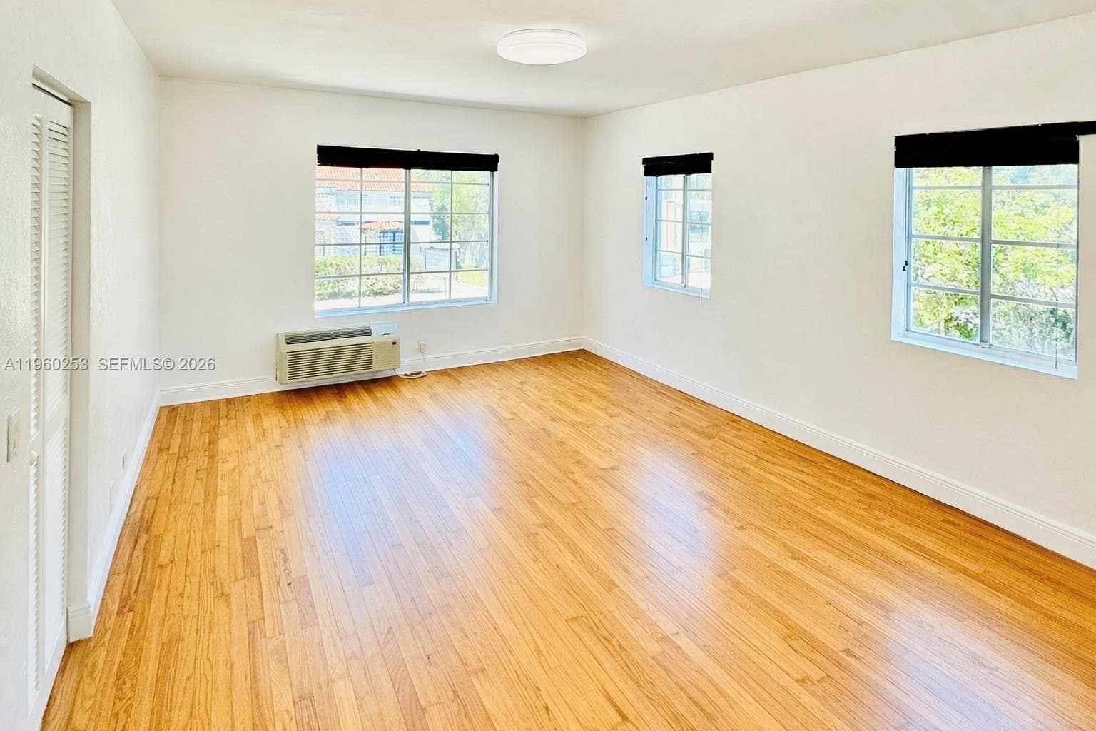 KEN MAE GARDEN CONDO · #8 in Miami Beach - Photo 3