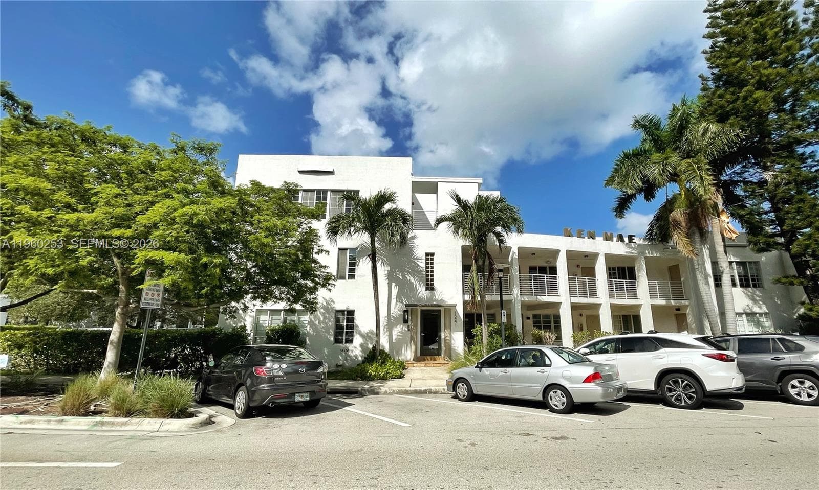 KEN MAE GARDEN CONDO · #8 in Miami Beach - Photo 1