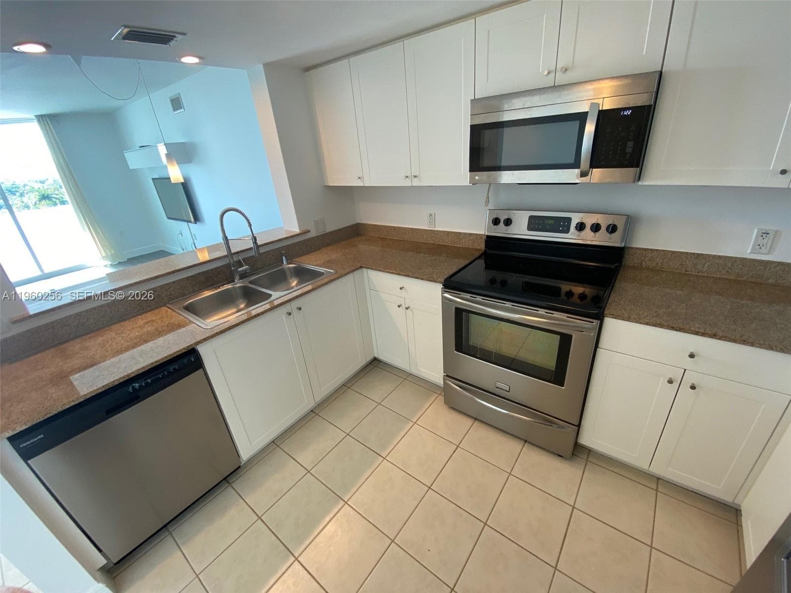Douglas Place · #500 in Miami - Photo 8