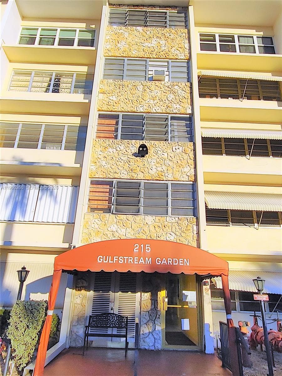 First Gulfstream Gardens · #307C in Hallandale Beach - Photo 18