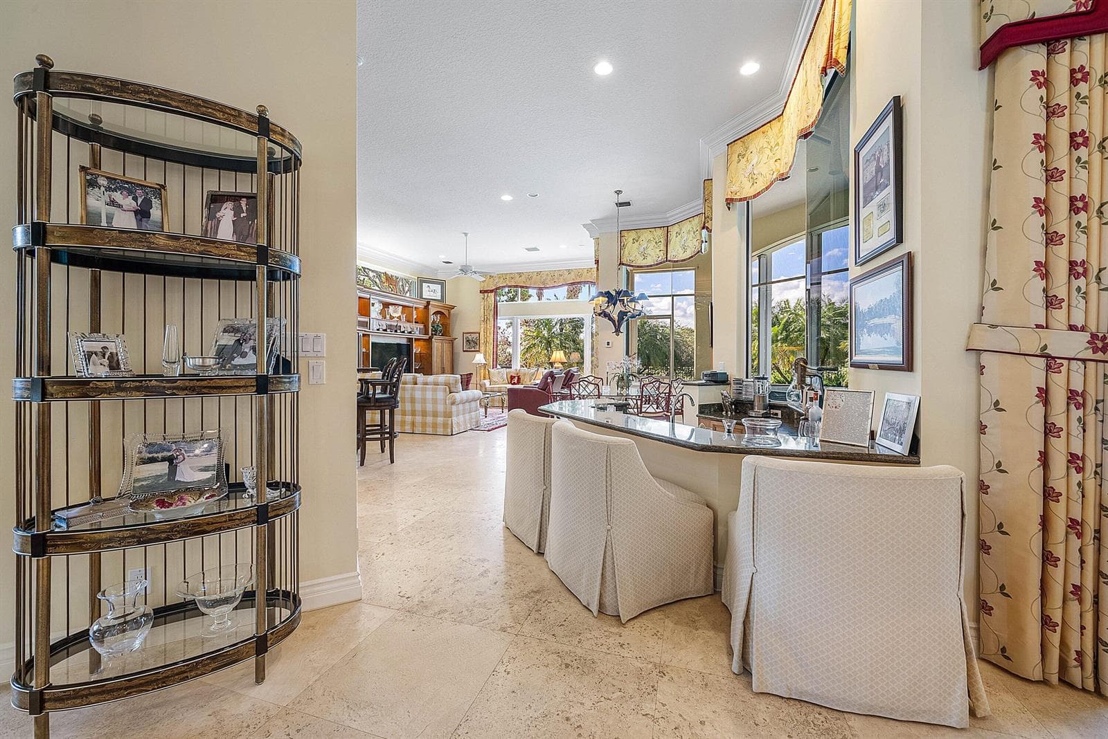 Full Wet Bar