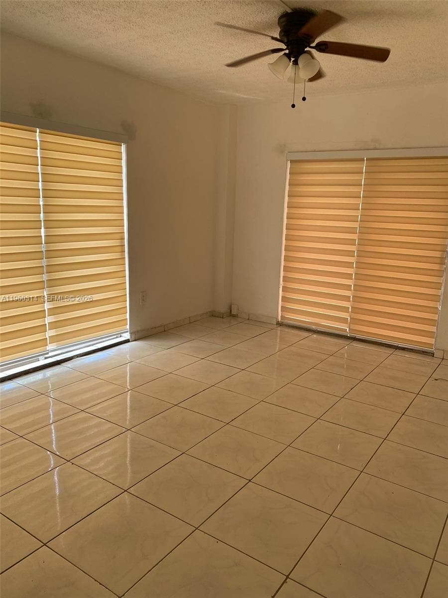FOREVER ELEGANT CONDO · #101 in North Miami - Photo 2
