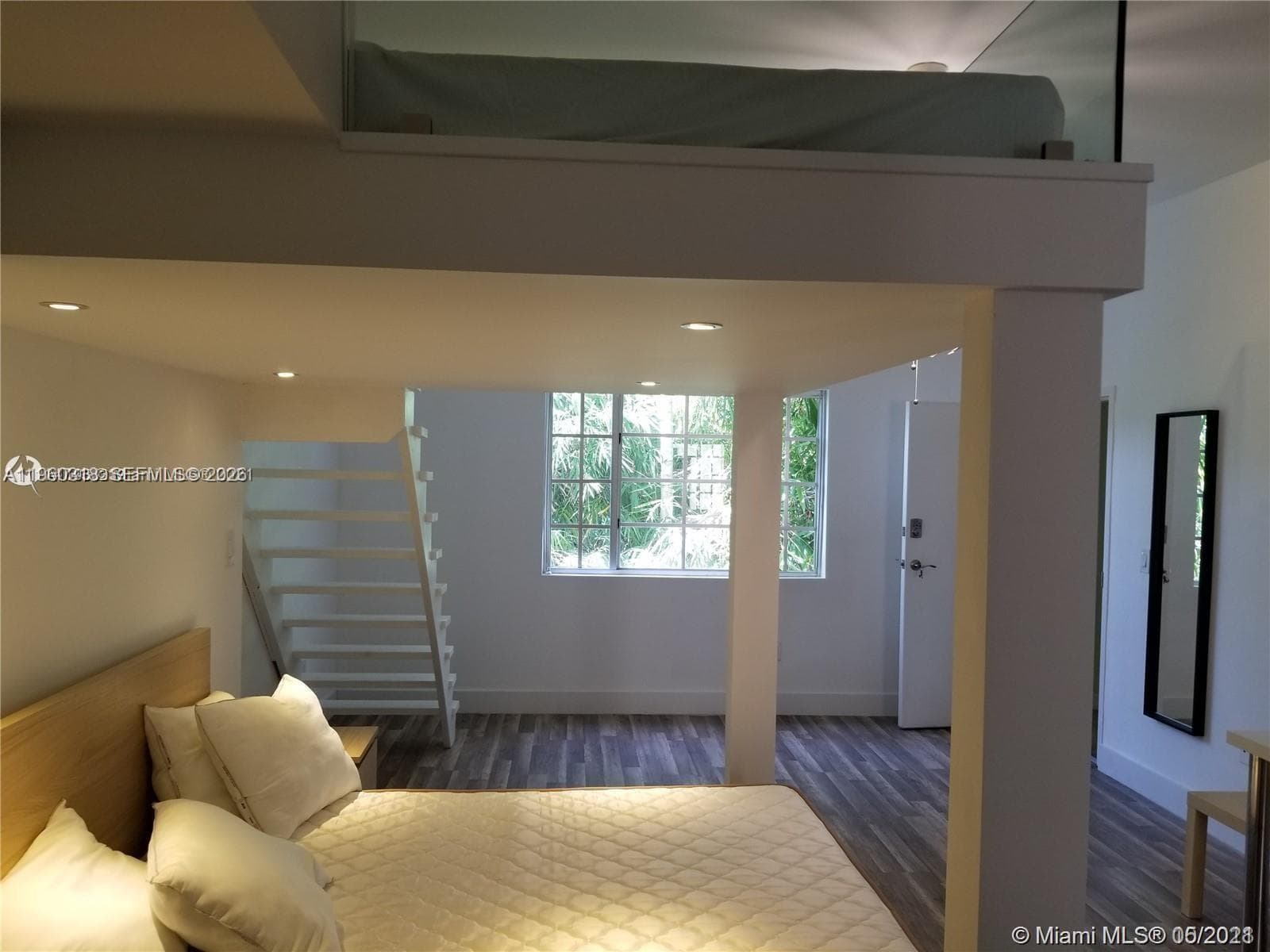 1045 MERIDIAN · #4 in Miami Beach - Photo 3