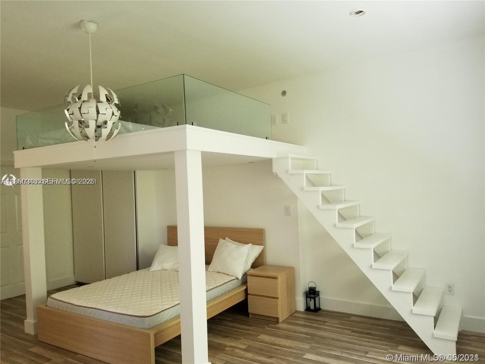 1045 MERIDIAN · #4 in Miami Beach - Photo 1