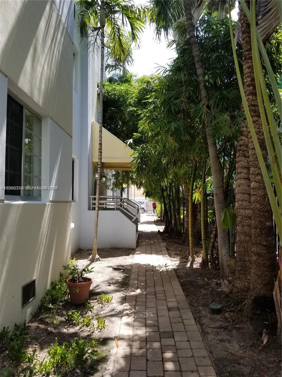 1045 MERDIAN · #5 in Miami Beach - Photo 5