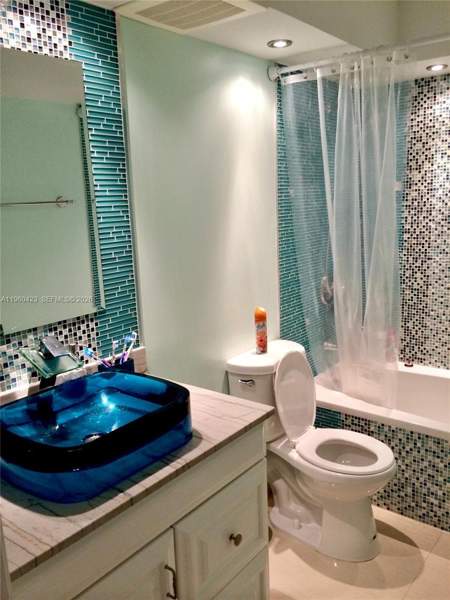MEADOWBROOK TOWERS · #602 in Hallandale Beach - Photo 14