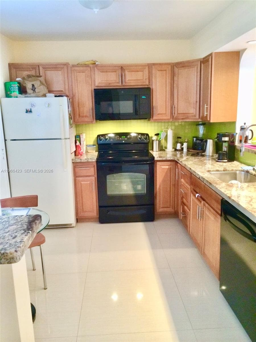 MEADOWBROOK TOWERS · #602 in Hallandale Beach - Photo 8