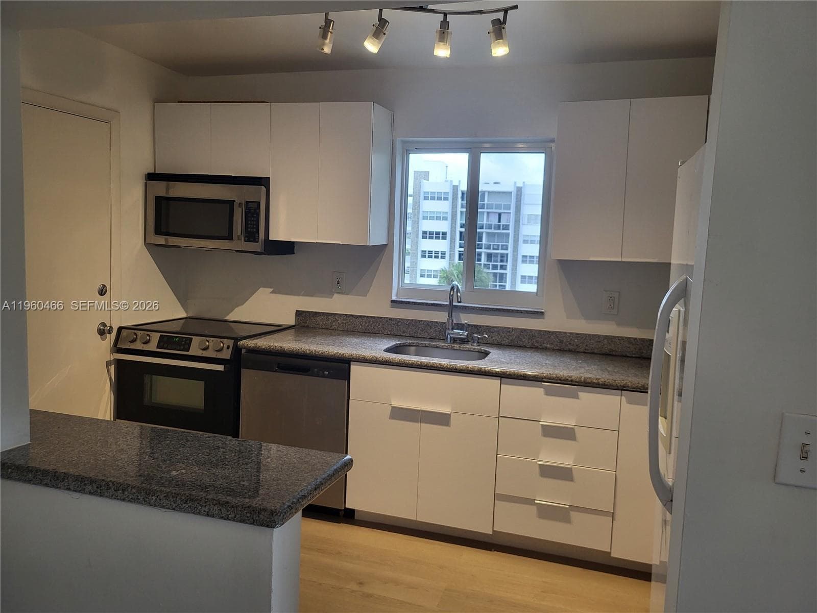 CHATILLON HALL CONDOMINIU · #503 in Bay Harbor Islands - Photo 5