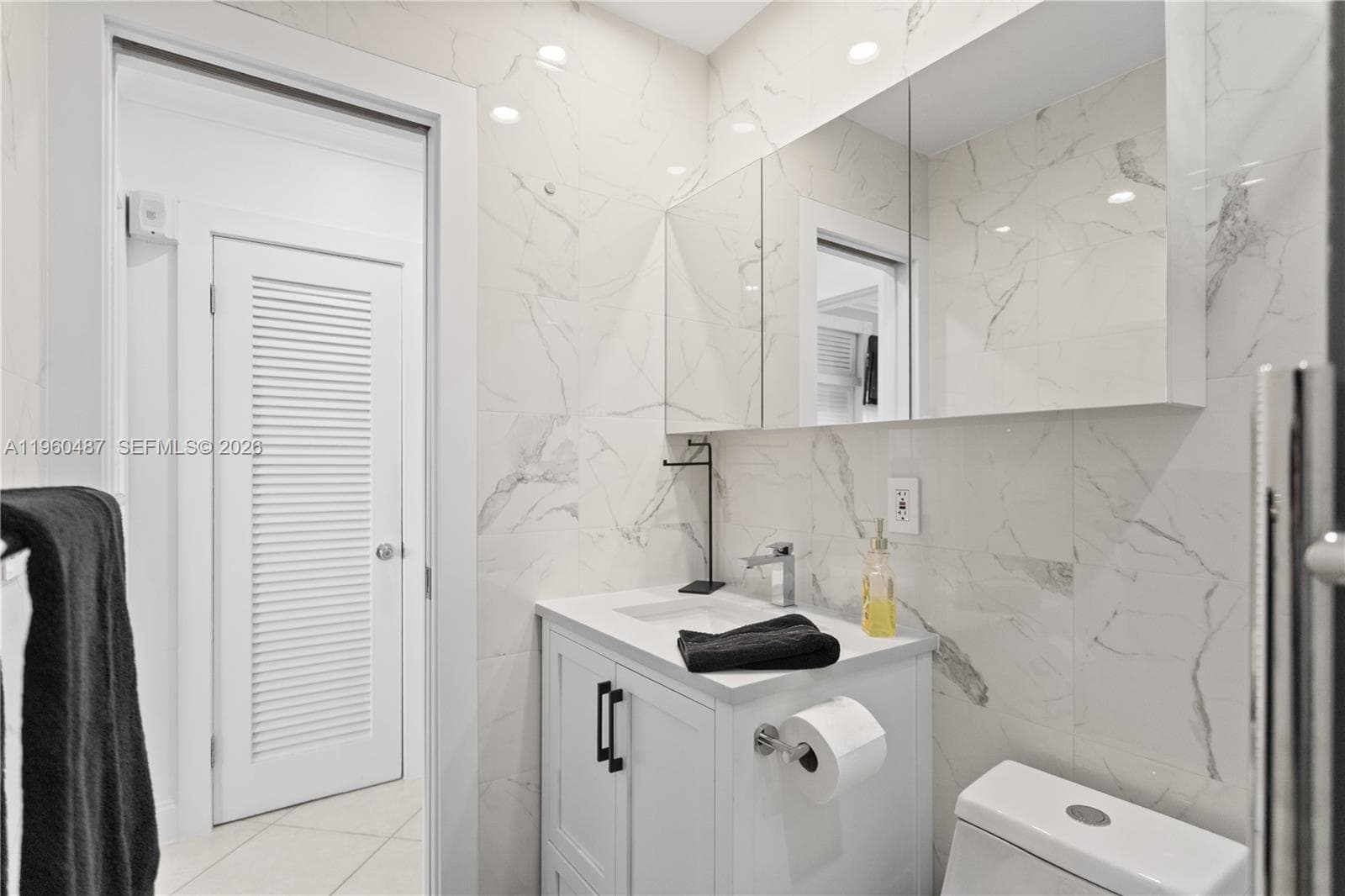 ROLEN LAKE · #18G in Hallandale Beach - Photo 22