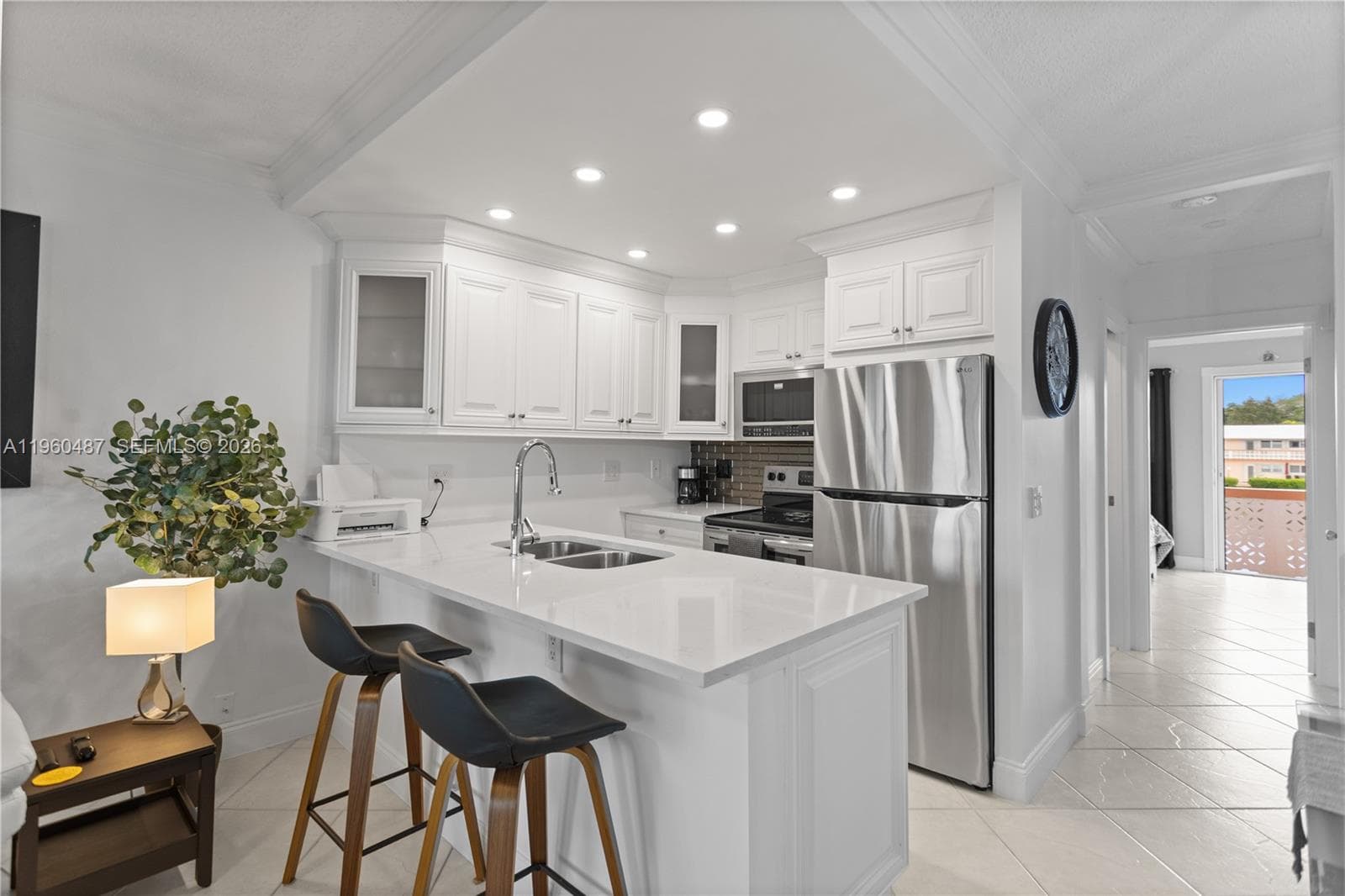 ROLEN LAKE · #18G in Hallandale Beach - Photo 7