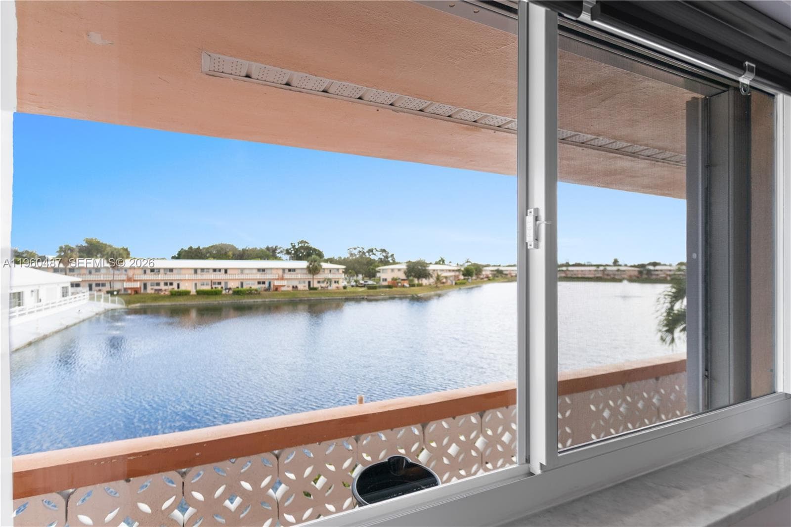 ROLEN LAKE · #18G in Hallandale Beach - Photo 32