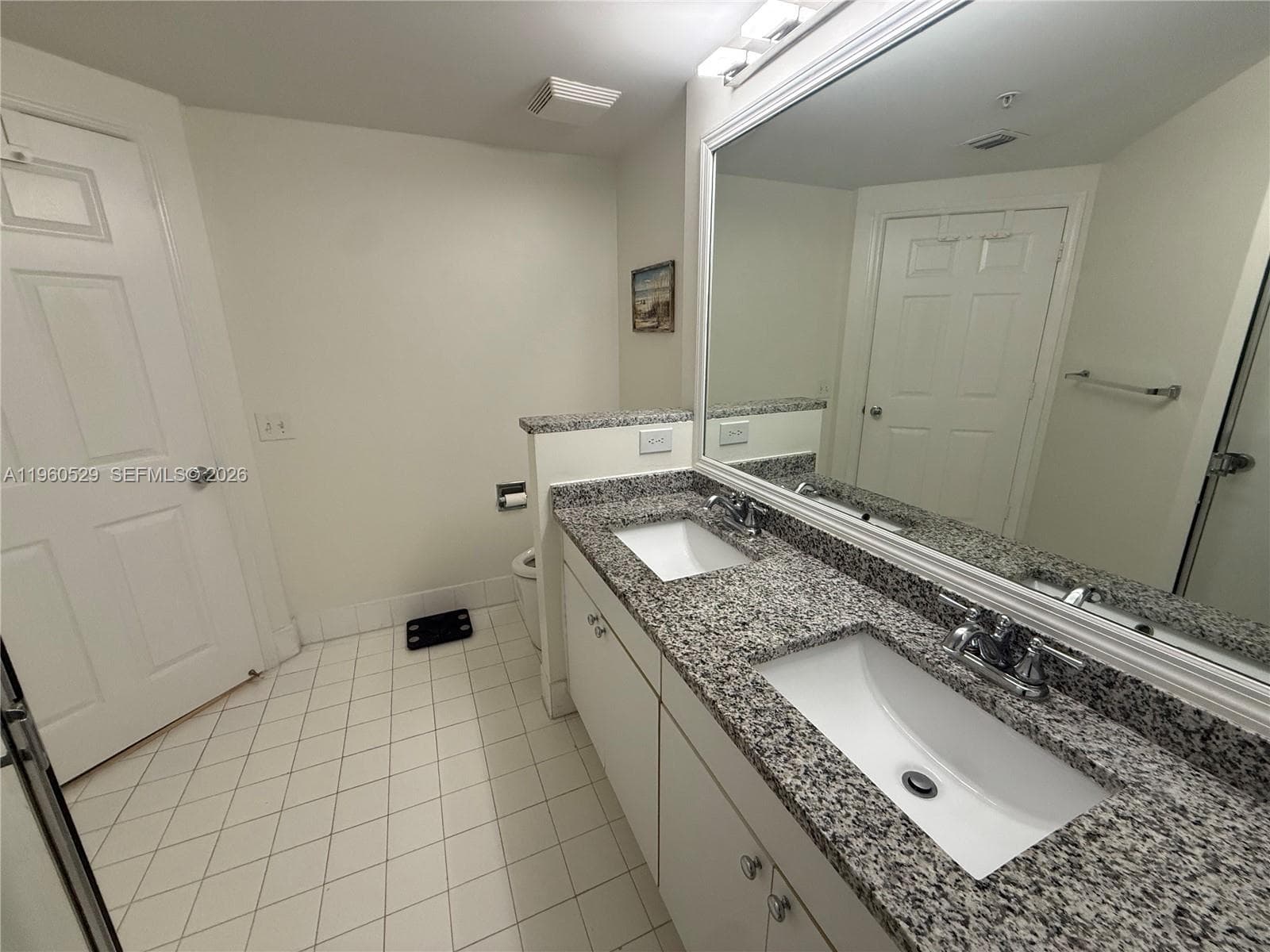 Porto Bellagio · #2321 in Sunny Isles Beach - Photo 9
