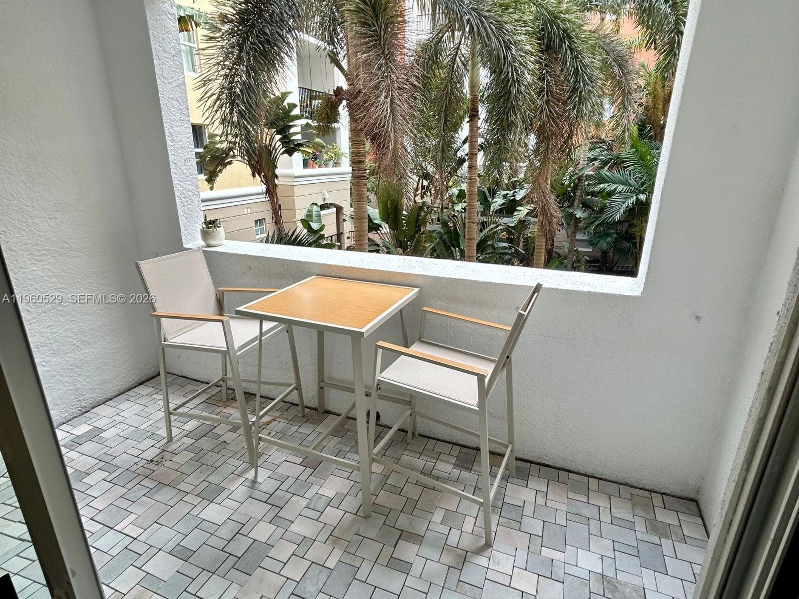 Privacy garden balcony