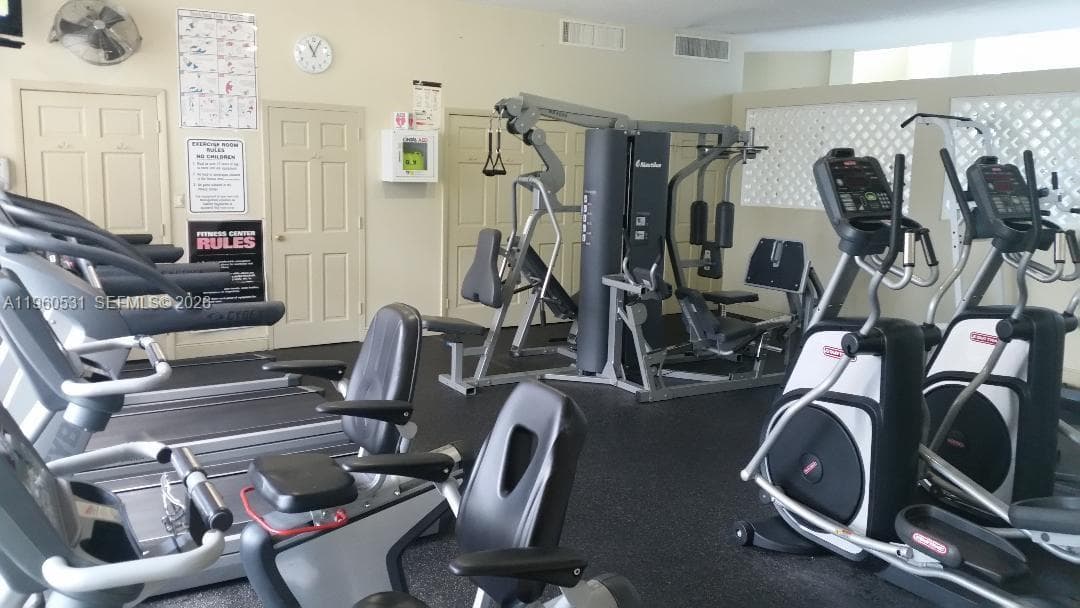 OCEANVIEW PARK CONDO · #416 in Hallandale Beach - Photo 24