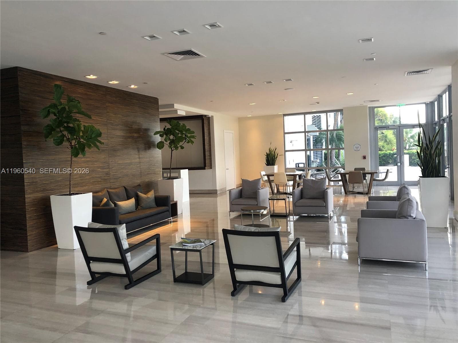 THE WAVERLY AT SOUTH BEAC · #1011 in Miami Beach - Photo 23