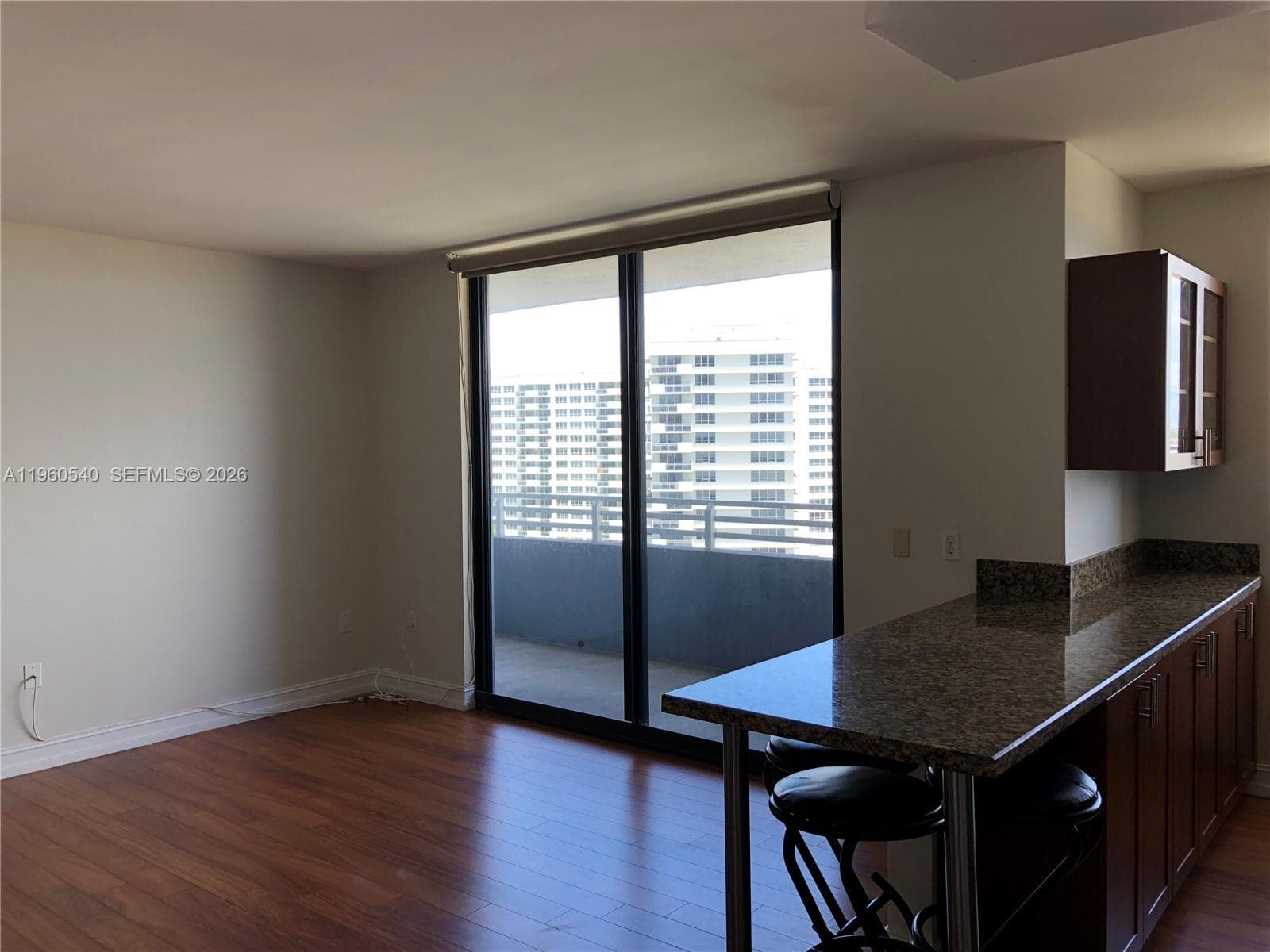 THE WAVERLY AT SOUTH BEAC · #1011 in Miami Beach - Photo 4