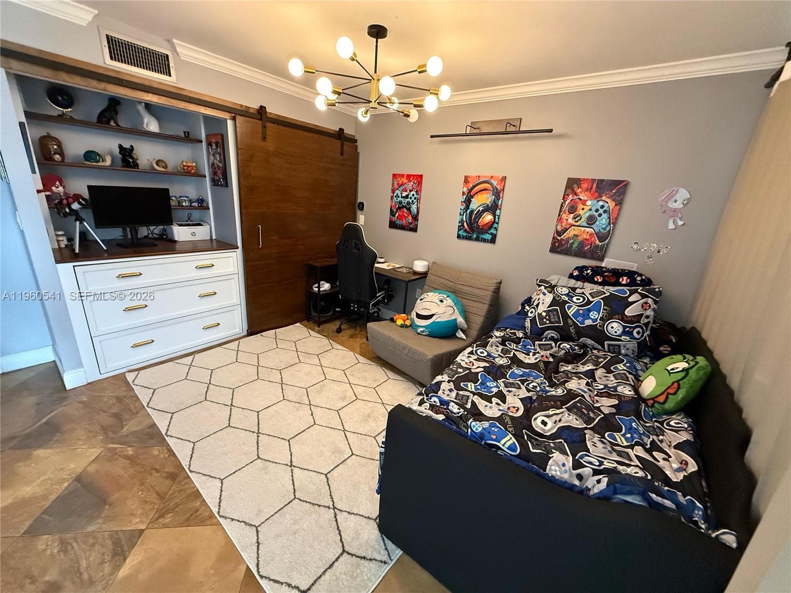 GOLDEN WEST CONDO · #903 in Miami Beach - Photo 13