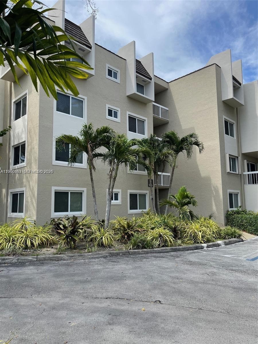 Village of Kings Creek · #F220 in Miami - Photo 8