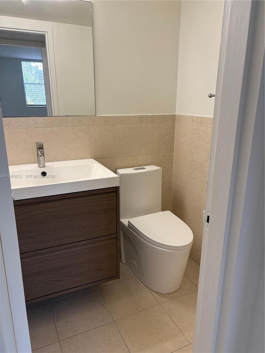 BAYVIEW PALMS CONDO · #313 in North Miami - Photo 5
