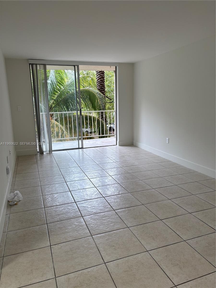 BAYVIEW PALMS CONDO · #313 in North Miami - Photo 9