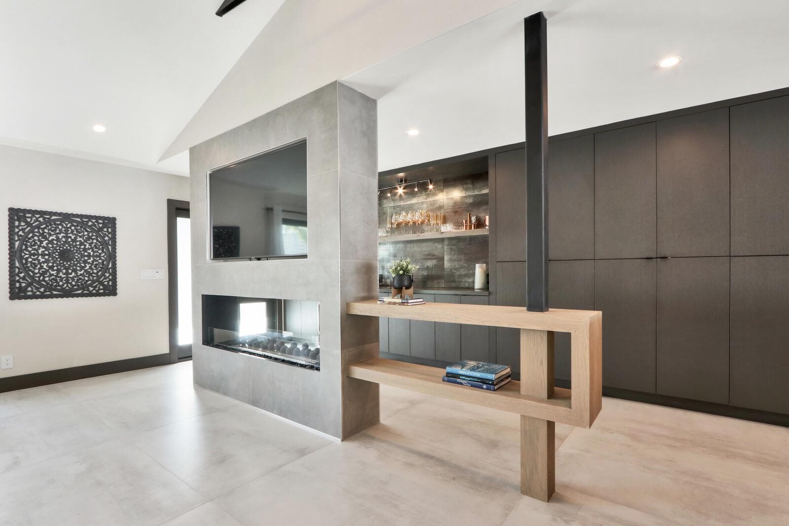 Double sided fireplace