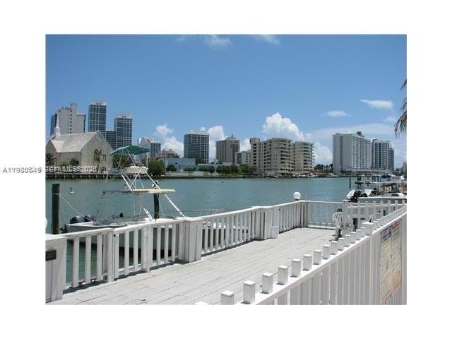 BAY DRIVE CONDO · #13 in Miami Beach - Photo 10
