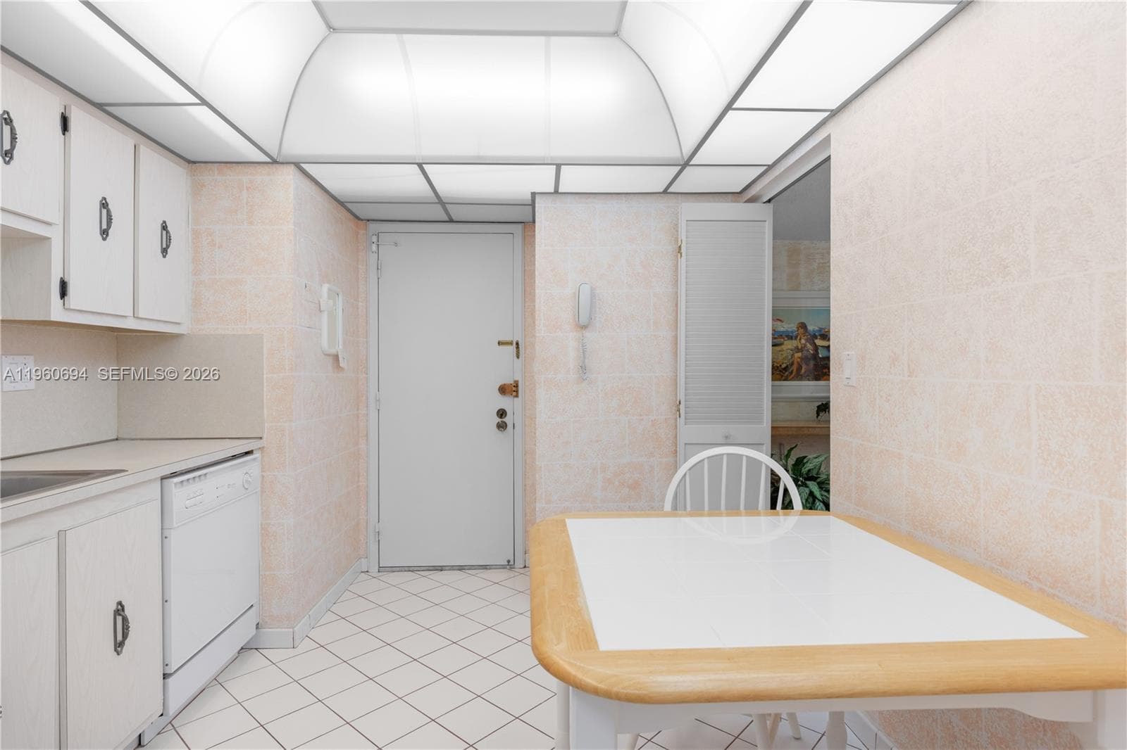 OLYMPUS CONDO · #411 in Hallandale Beach - Photo 11