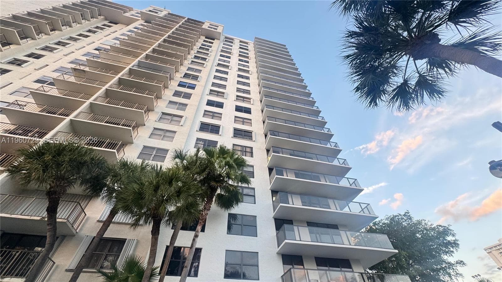 THE CLIPPER AT BISC COVE · #707 in Aventura - Photo 33