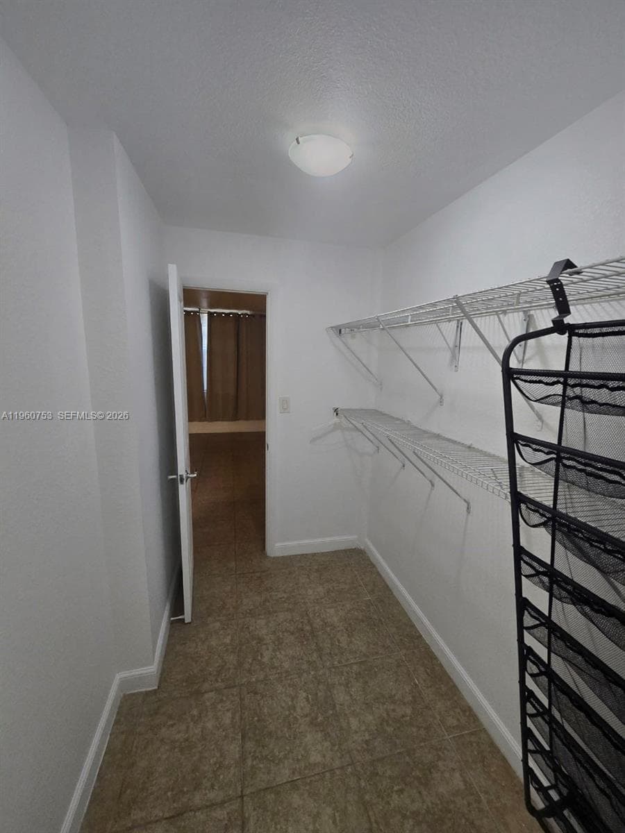 Bayview Palms Condo · #128 in North Miami - Photo 16