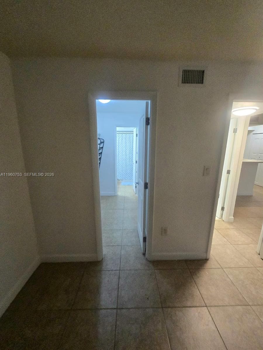 Bayview Palms Condo · #128 in North Miami - Photo 12