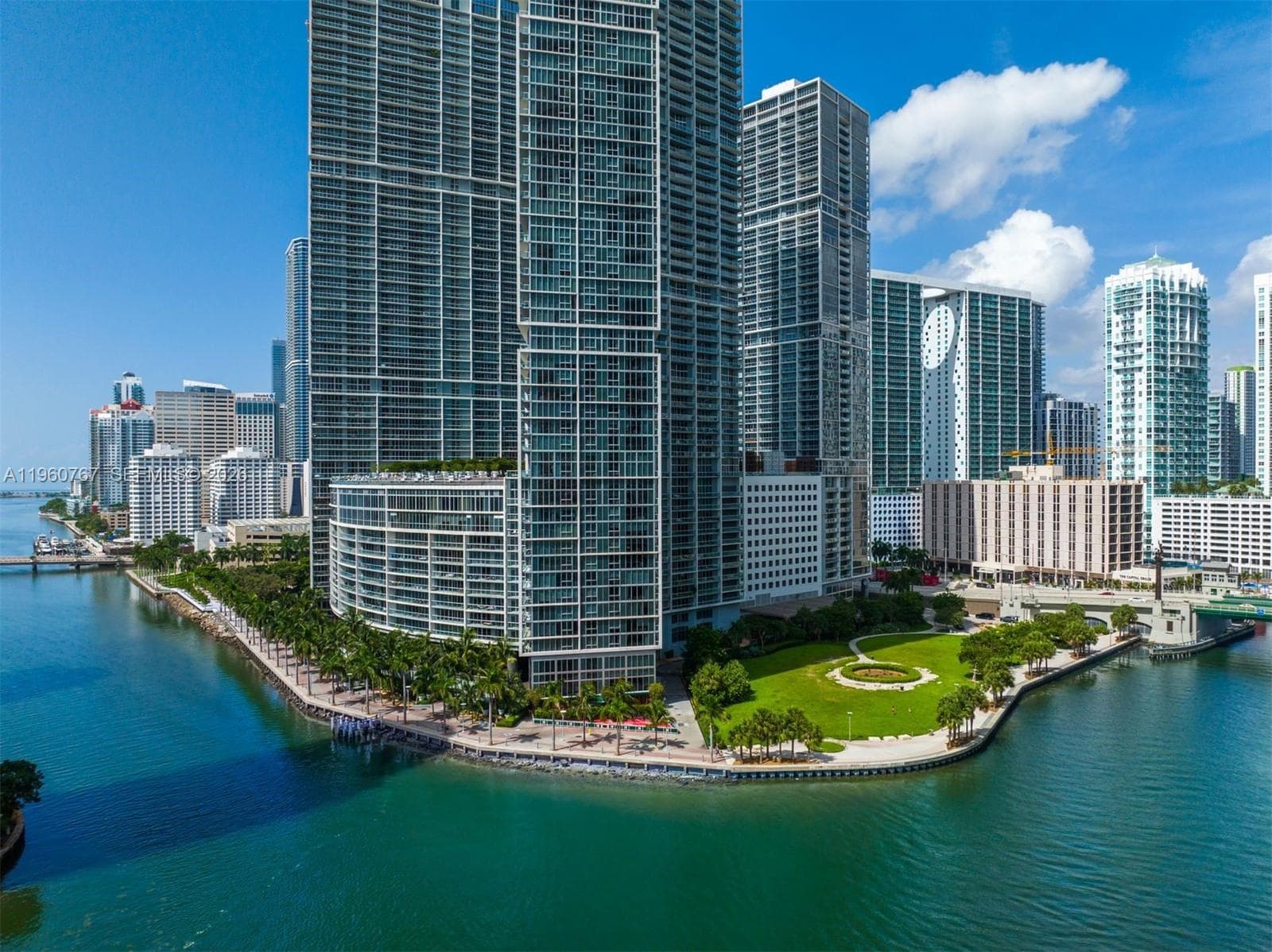 Icon Brickell I · #3513 in Miami - Photo 27